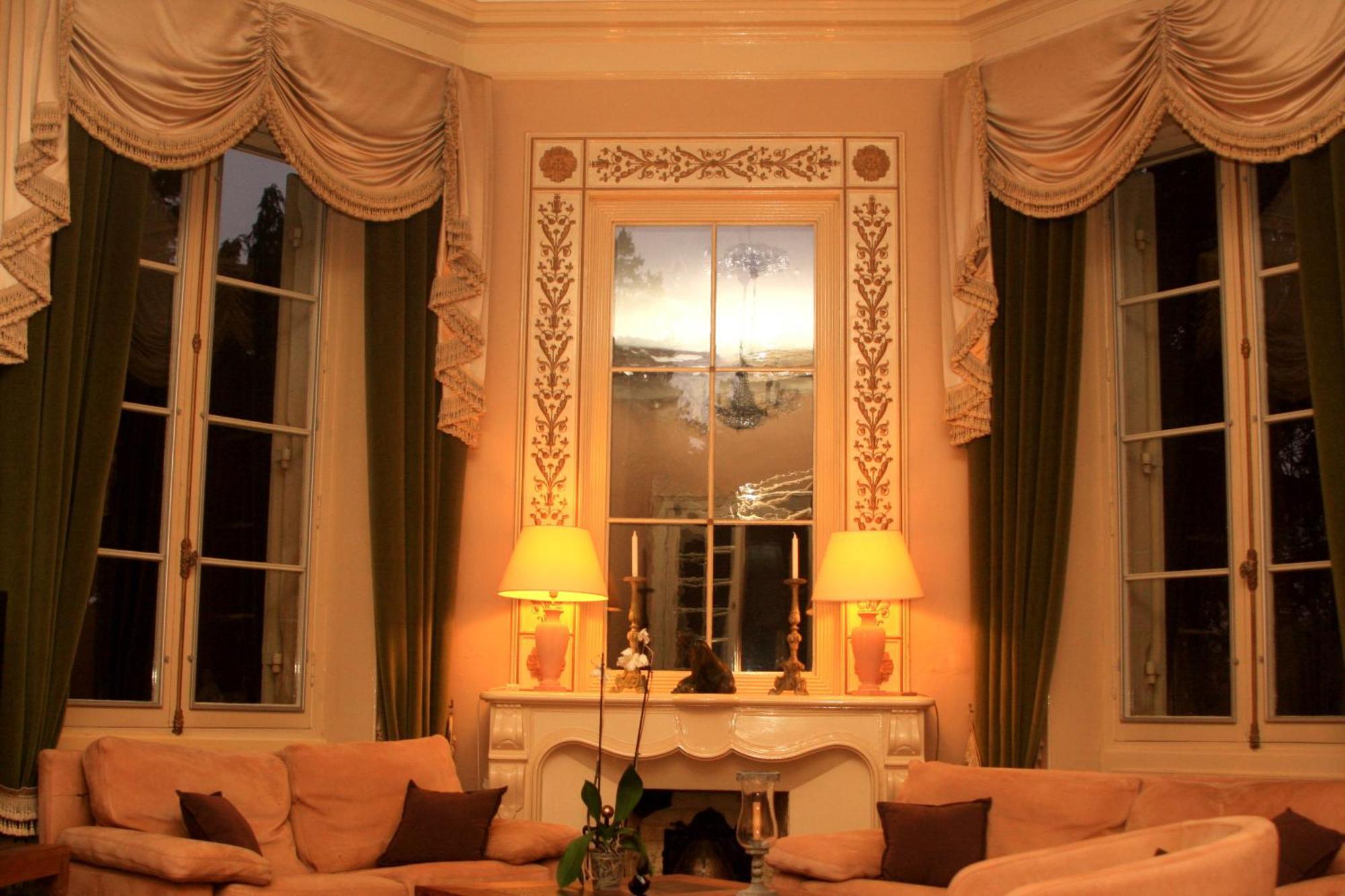 Chateau La Moune Montussan ภายนอก รูปภาพ