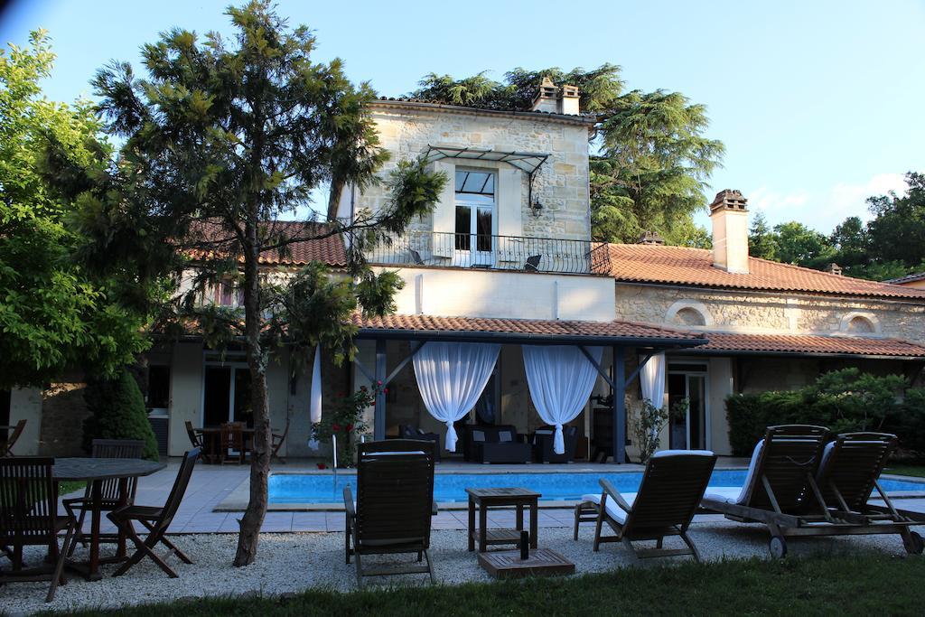 Chateau La Moune Montussan ภายนอก รูปภาพ